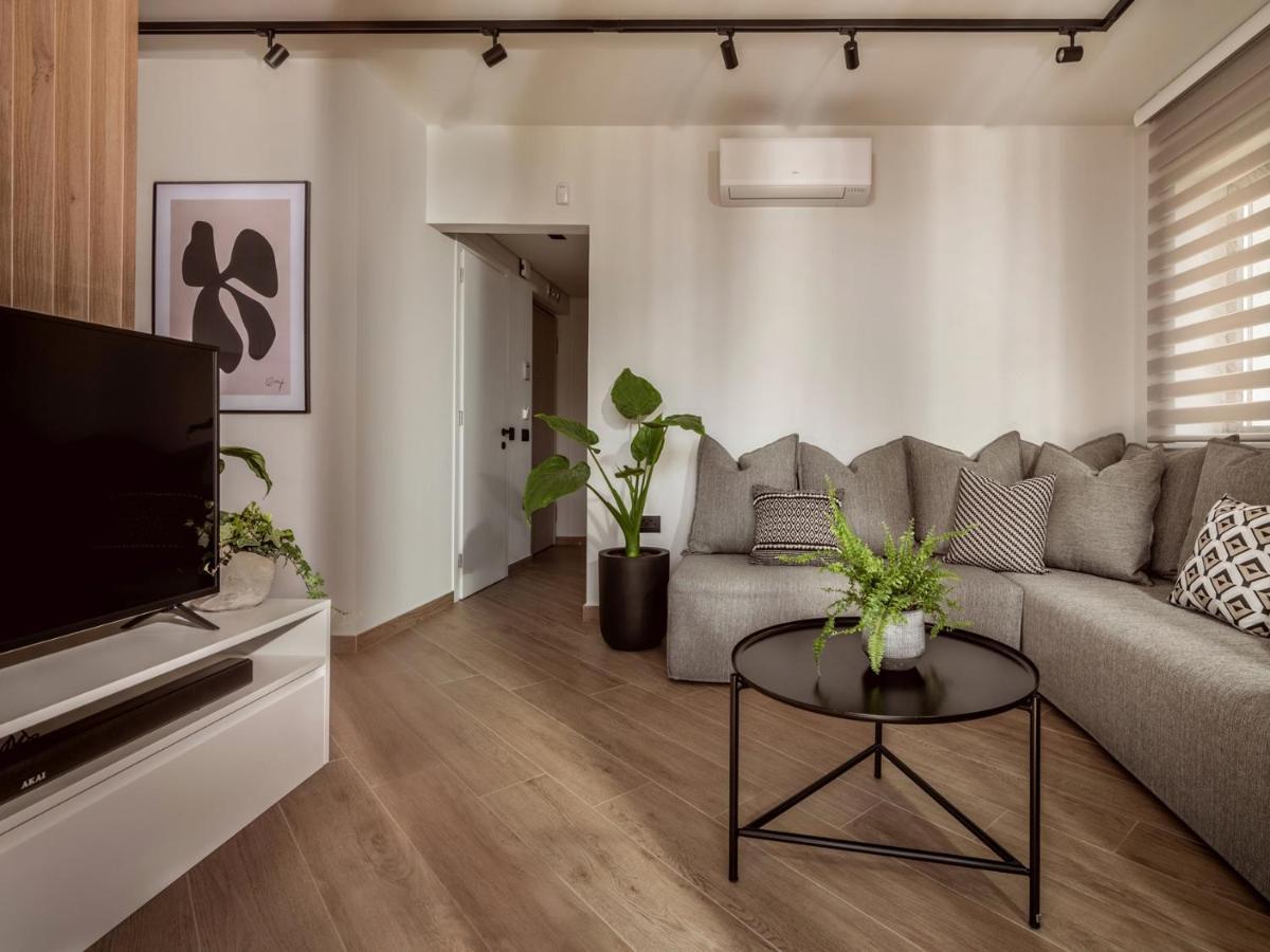 Point Ephemere Beachfront Apartament *